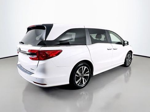 Used 2024 Honda Odyssey Touring image 8