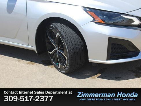 Used 2024 Nissan Altima 2.5 SR AWD/4WD image 20