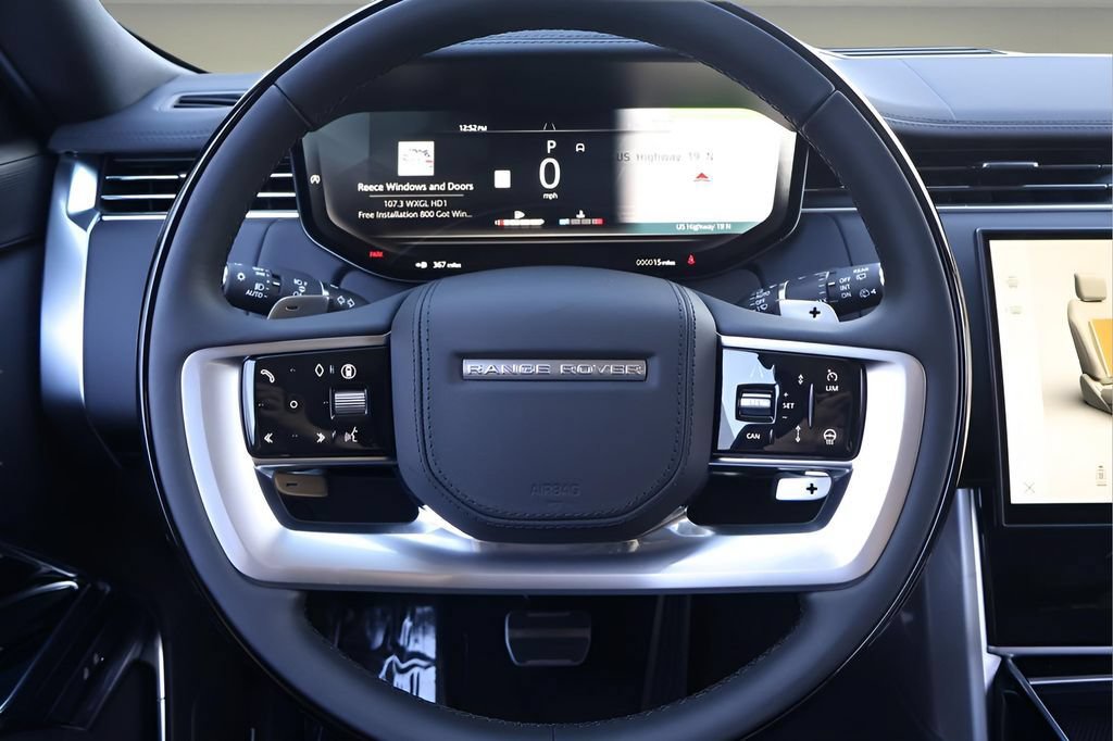 New 2026 Land Rover Range Rover Long Wheelbase SE AWD/4WD image 19