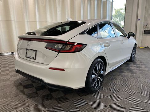 Used 2024 Honda Civic EX-L image 7