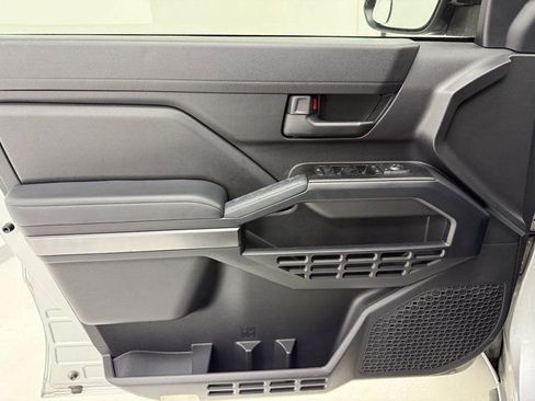 Used 2025 Toyota 4Runner SR5 image 30