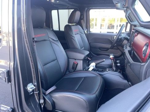 Used 2023 Jeep Wrangler Unlimited Rubicon AWD/4WD image 17