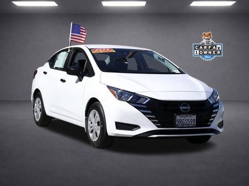 Used 2024 Nissan Versa S w/ Trunk Package image 2