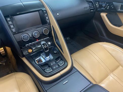 Used 2015 Jaguar F-TYPE S image 17