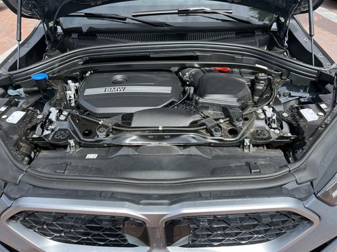 Certified 2025 BMW X2 xDrive28i AWD/4WD image 33