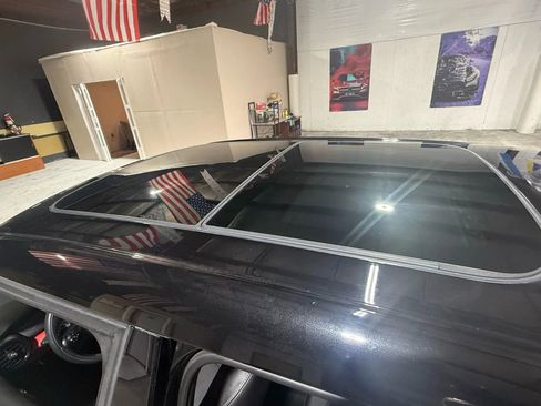 Used 2015 MINI Cooper 4-Door Hardtop w/ Media Package image 19