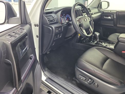 Used 2018 Toyota 4Runner TRD Pro AWD/4WD image 21