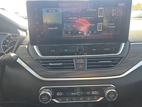 New 2025 Nissan Altima 2.5 SV image 20