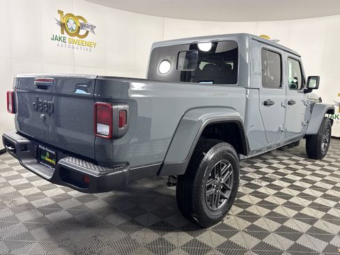 New 2026 Jeep Gladiator Sport image 10
