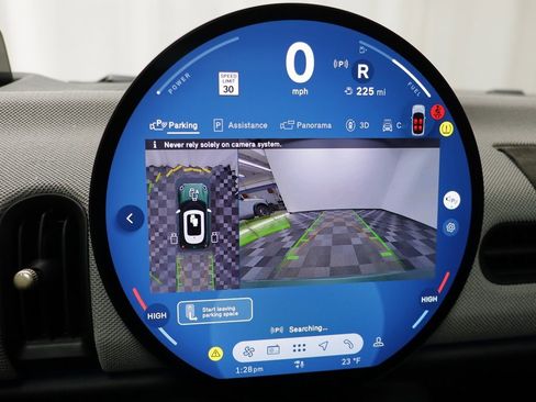 Certified 2025 MINI Cooper 2-Door Hardtop image 10