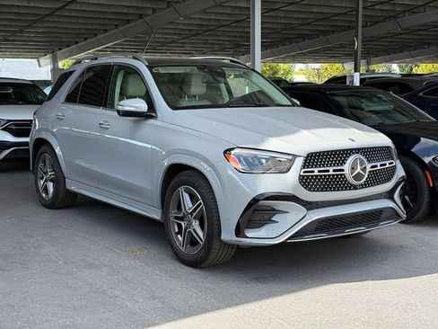 Used 2024 Mercedes-Benz GLE 450 4MATIC image 1