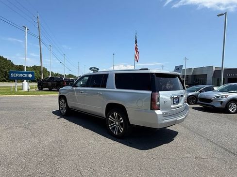 Used 2019 GMC Yukon XL Denali w/ Denali Ultimate Package RWD image 4