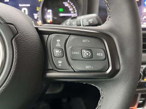 Used 2025 Jeep Wrangler Sport S 4xe w/ Convenience Group image 31