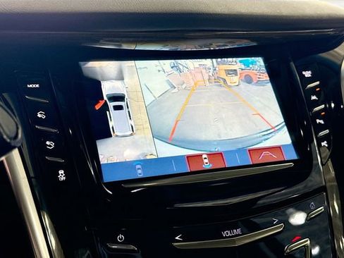 Used 2019 Cadillac Escalade ESV Luxury image 15