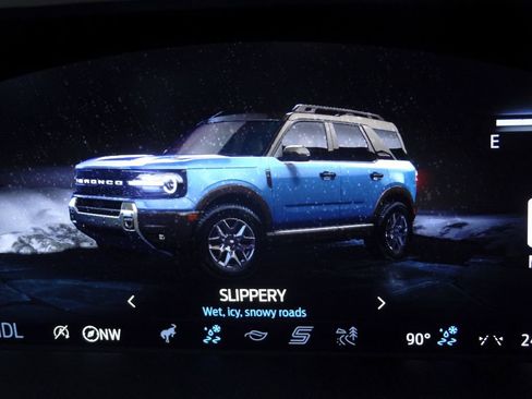 Used 2025 Ford Bronco Sport Big Bend w/ Convenience Package AWD/4WD image 35