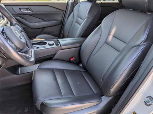 Certified 2023 Nissan Rogue SV w/ SV Premium Package AWD/4WD image 27