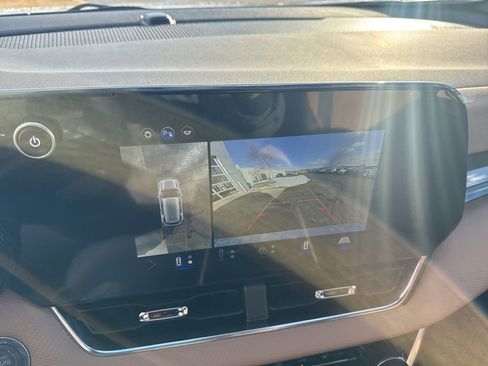New 2026 Chevrolet Equinox ACTIV w/ Safety and Technology Package AWD/4WD image 31