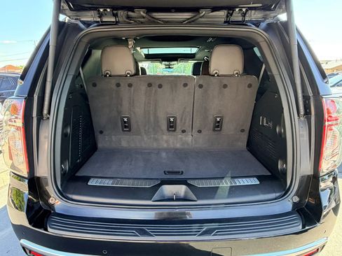 Used 2023 Chevrolet Tahoe High Country AWD/4WD image 31