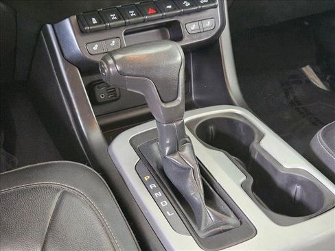 Used 2019 Chevrolet Colorado ZR2 image 19