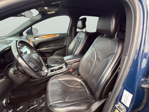 Used 2019 Lincoln MKC Reserve w/ MKC Climate Package AWD/4WD image 23