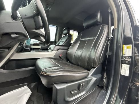 Used 2020 Ford F350 Lariat w/ Lariat Value Package AWD/4WD image 13