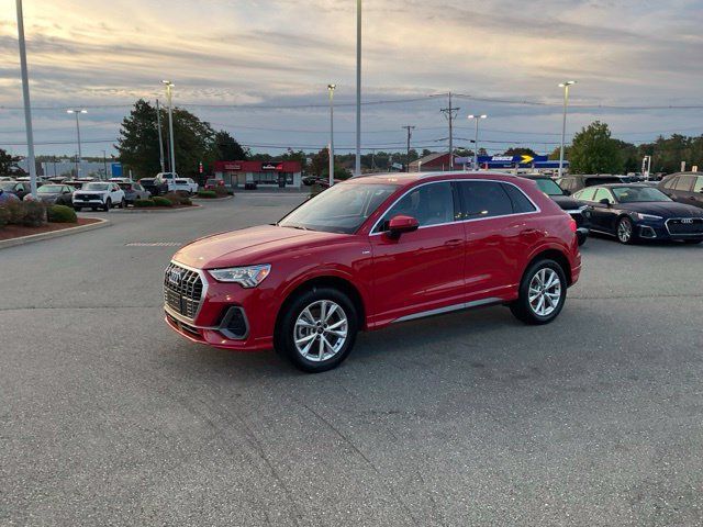 Used 2025 Audi Q3 2.0T Premium AWD/4WD image 3