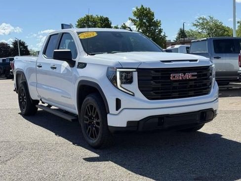 Used 2023 GMC Sierra 1500 Pro w/ Graphite Edition AWD/4WD image 4