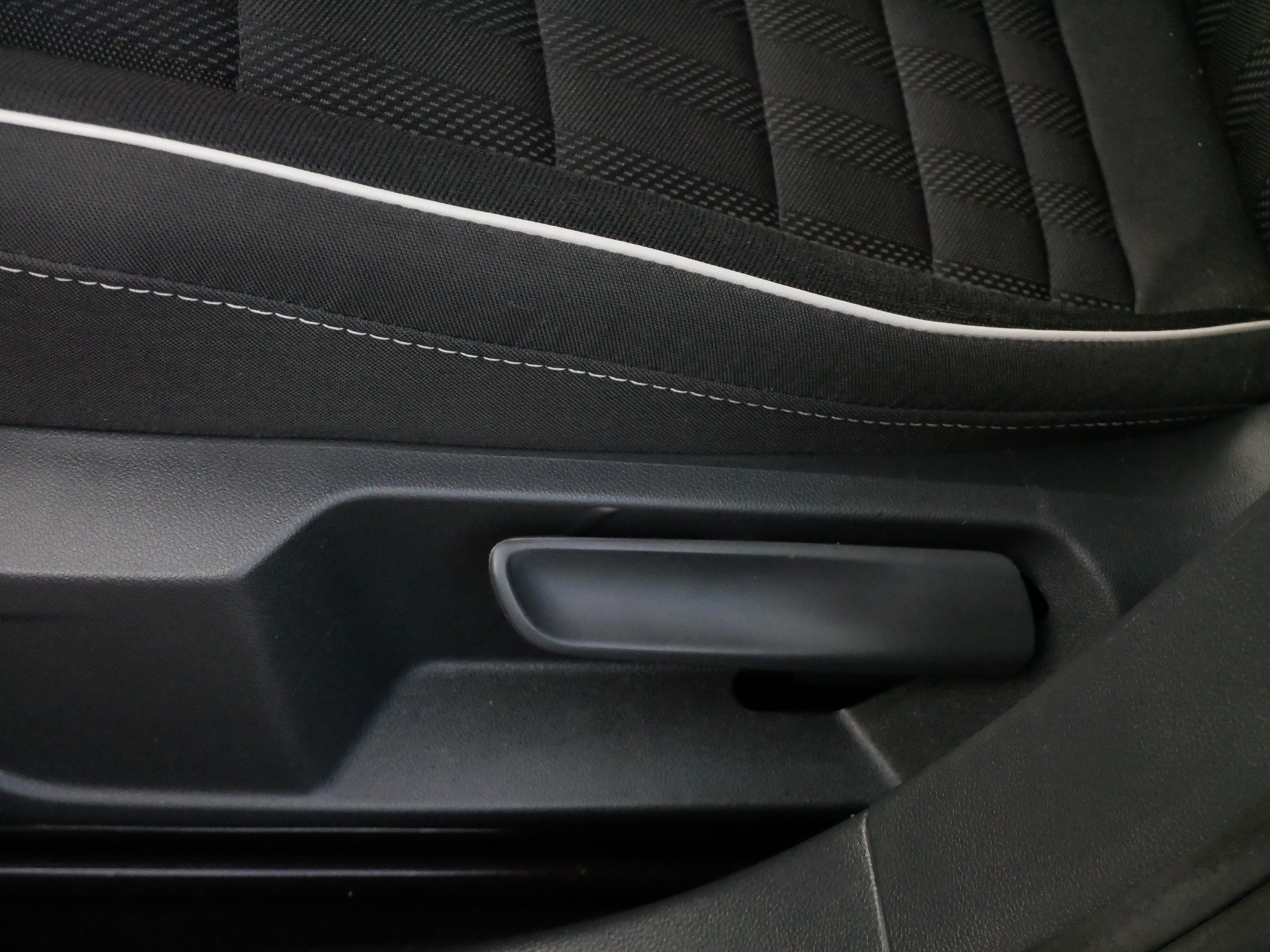 Certified 2024 Volkswagen Jetta Sport FWD image 21