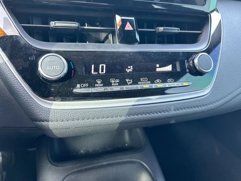 Used 2024 Toyota Corolla SE FWD image 23