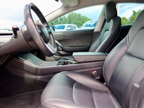 Used 2018 Tesla Model 3 Long Range AWD/4WD image 11