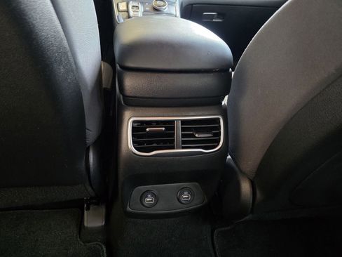 Used 2021 Hyundai Santa Fe SE FWD image 18