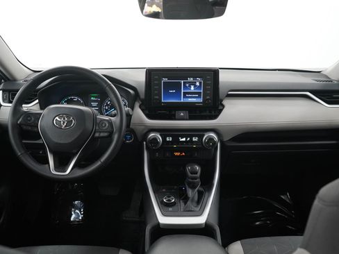 Used 2022 Toyota RAV4 XLE w/ Convenience Package AWD/4WD image 16