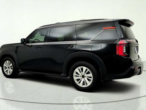 Used 2025 Nissan Armada PRO-4X AWD/4WD image 7