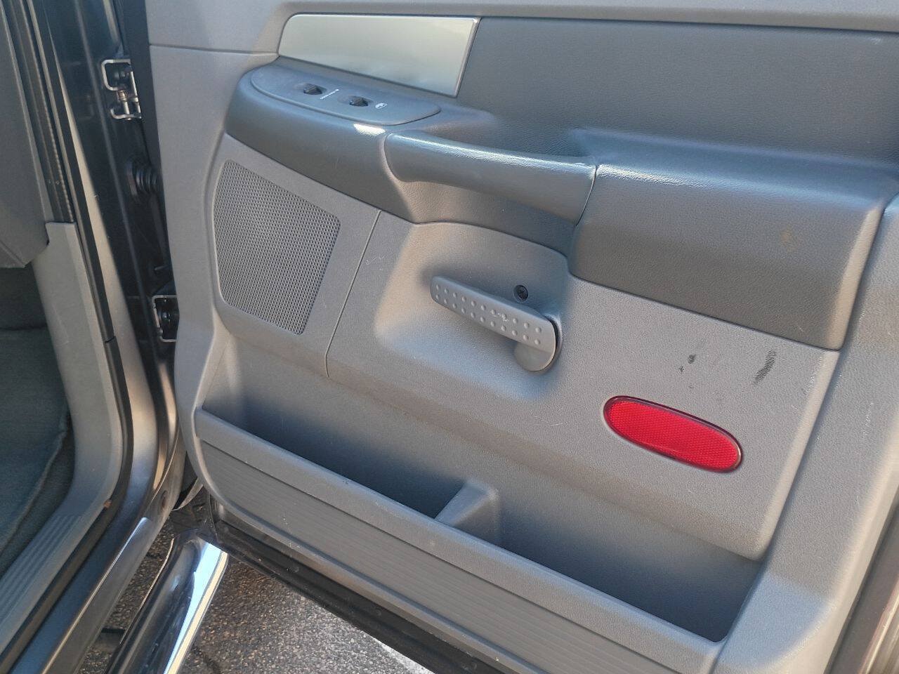 Used 2007 Dodge Ram 2500 Truck SLT AWD/4WD image 29