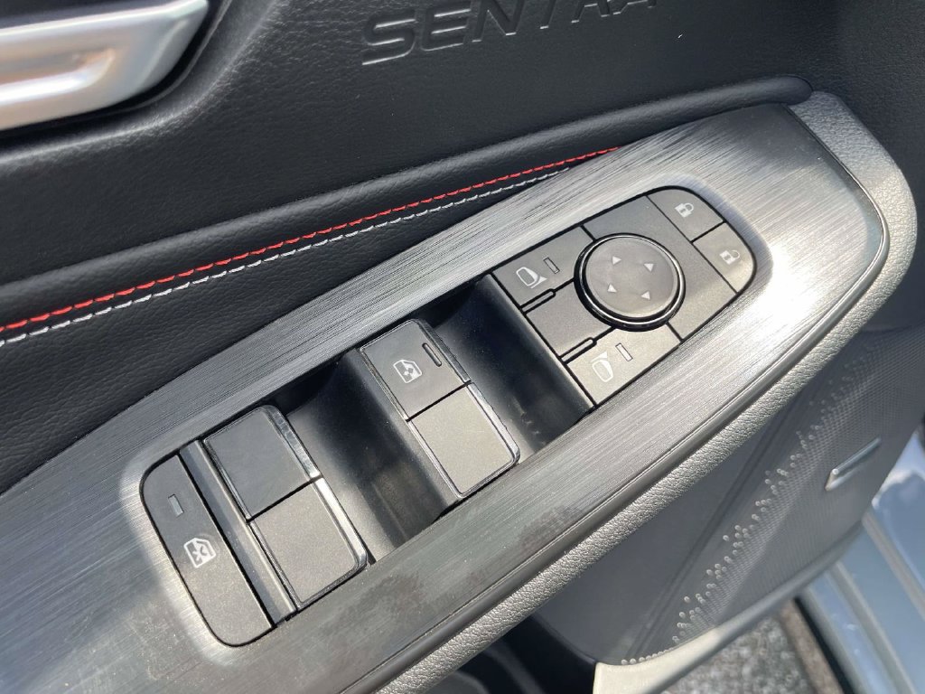 New 2026 Nissan Sentra SR w/ SR Premium Package FWD image 13