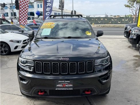 Used 2019 Jeep Grand Cherokee Trailhawk w/ Trailhawk Luxury Group AWD/4WD image 9