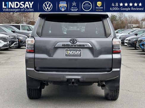 Used 2016 Toyota 4Runner SR5 Premium image 5