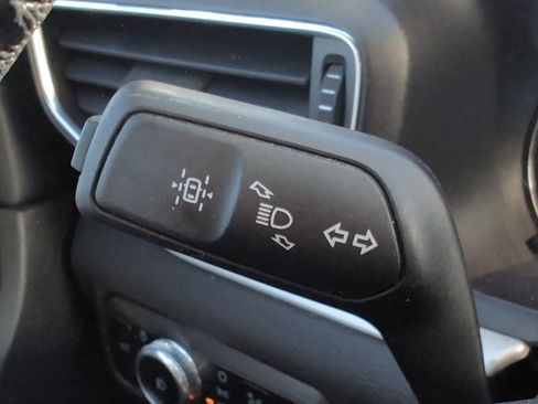 Used 2023 Ford Explorer XLT w/ Equipment Group 202A image 18