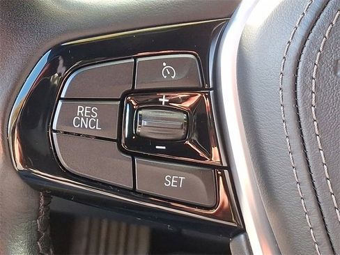 Used 2019 BMW 530i xDrive w/ Convenience Package image 21