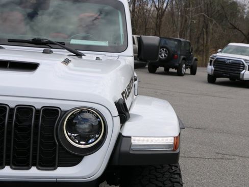 Used 2024 Jeep Wrangler Unlimited Rubicon 392 image 11