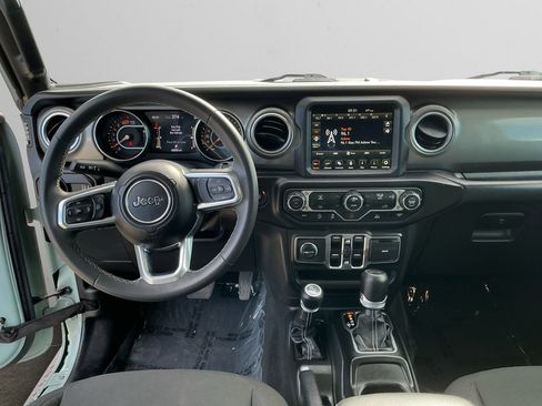 Used 2023 Jeep Wrangler Sahara image 10