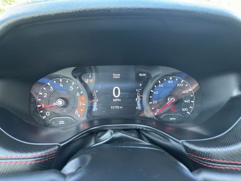 Used 2024 Jeep Compass Trailhawk AWD/4WD image 12