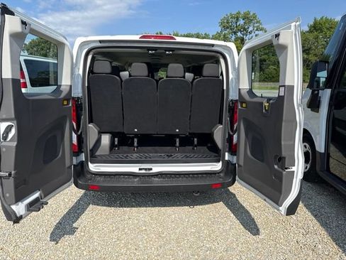 Used 2024 Ford Transit 350 XLT RWD image 11