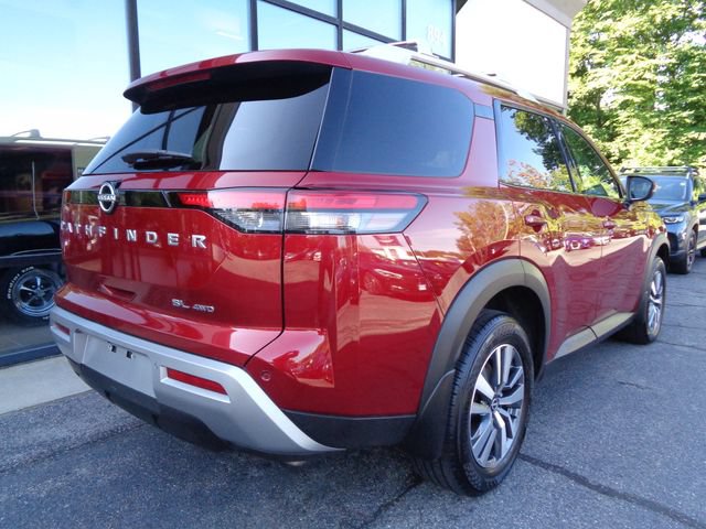 Used 2024 Nissan Pathfinder SL AWD/4WD image 6
