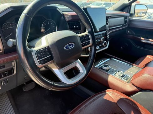 Used 2023 Ford Expedition Max Limited image 23
