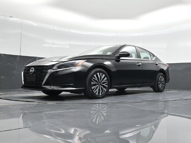 Used 2024 Nissan Altima 2.5 SV AWD/4WD image 59