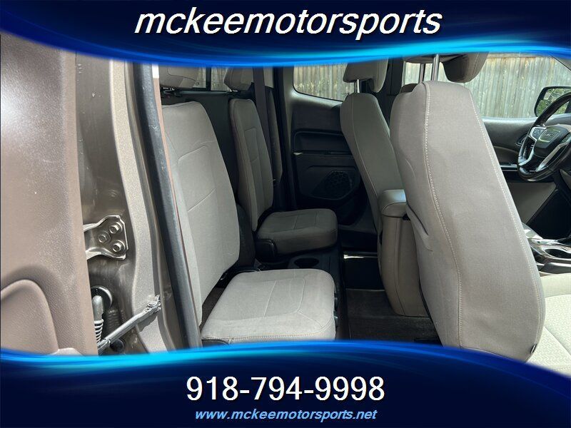 Used 2016 GMC Canyon SLE w/ SLE Convenience Package RWD image 9