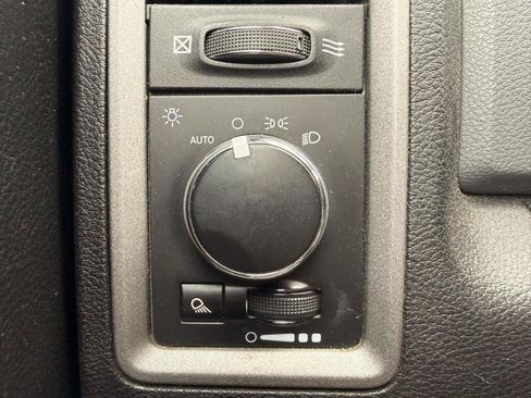 Used 2018 RAM 1500 Tradesman AWD/4WD image 13
