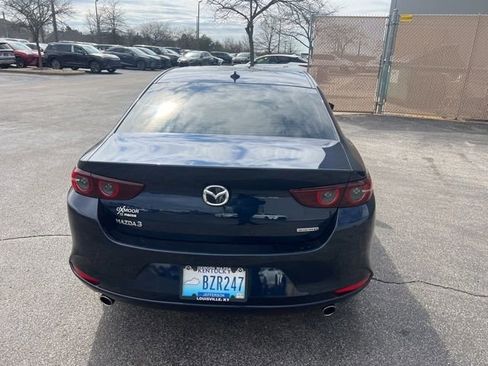 Used 2019 MAZDA MAZDA3 Sedan w/ Premium Package image 4
