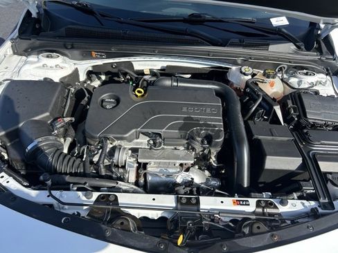 Certified 2024 Chevrolet Malibu LT image 11